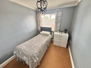 Bedroom- click for photo gallery